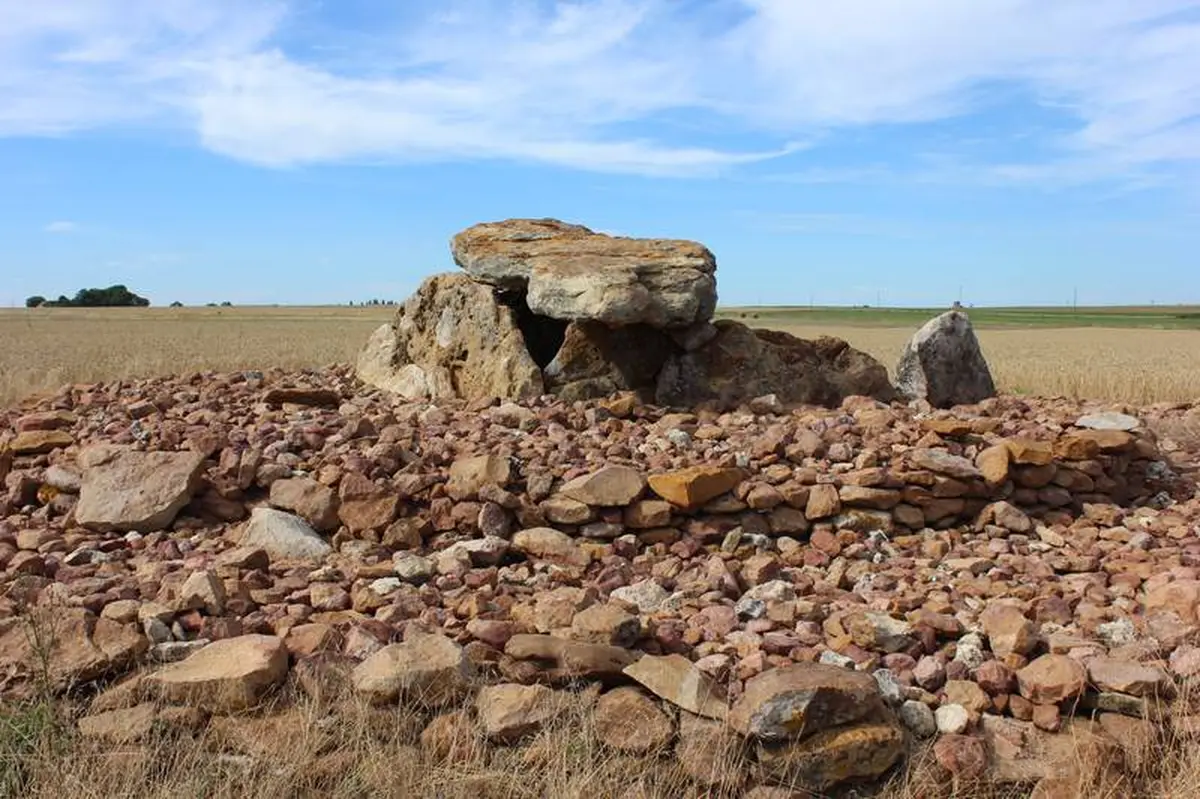 Visite des domens de la nécropole de Monpalais