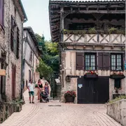 Visite du bourg castral de Cancon