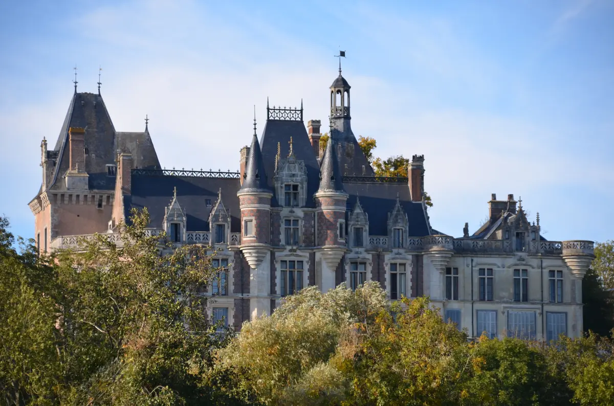 Visite du château de Montigny-le-Gannelon