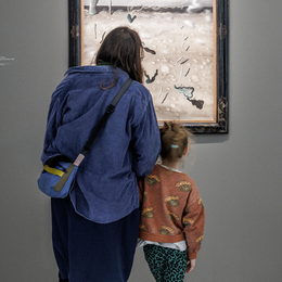 Visite en famille à la Bourse de Commerce — Pinault Collection
