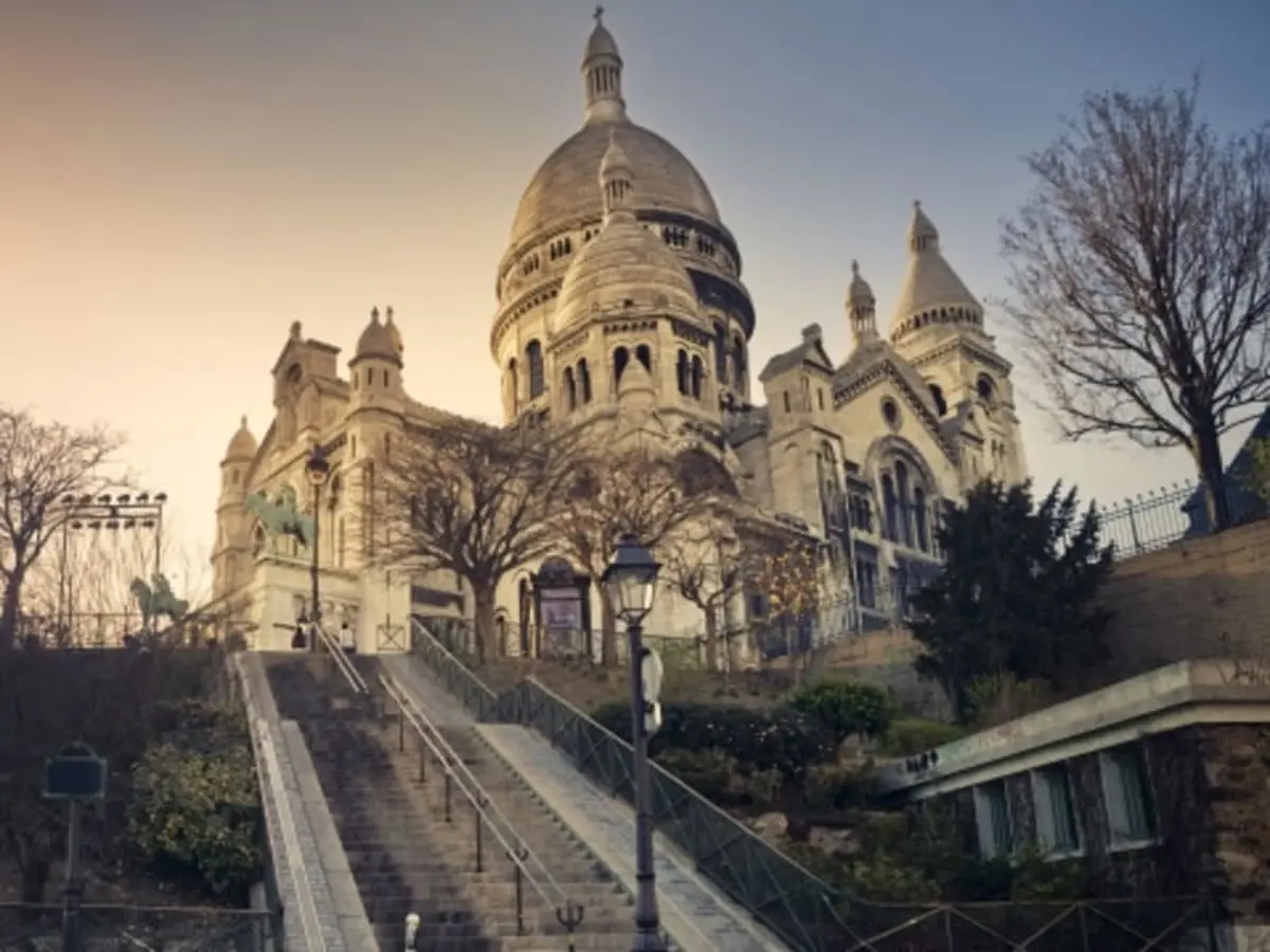 Visite enquête Le cambrioleur de la butte Montmartre à Paris