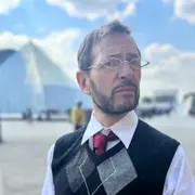 Visite-enquête : Murder Party dans les cours du Louvre (75)