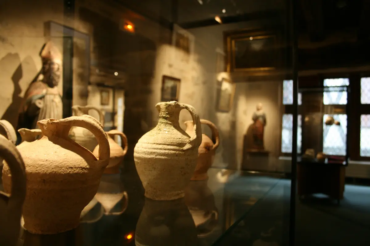 Visite et atelier : Voyage au coeur de la terre cuite