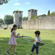 Visite famille de Vianne : le grand tournoi de la bastide