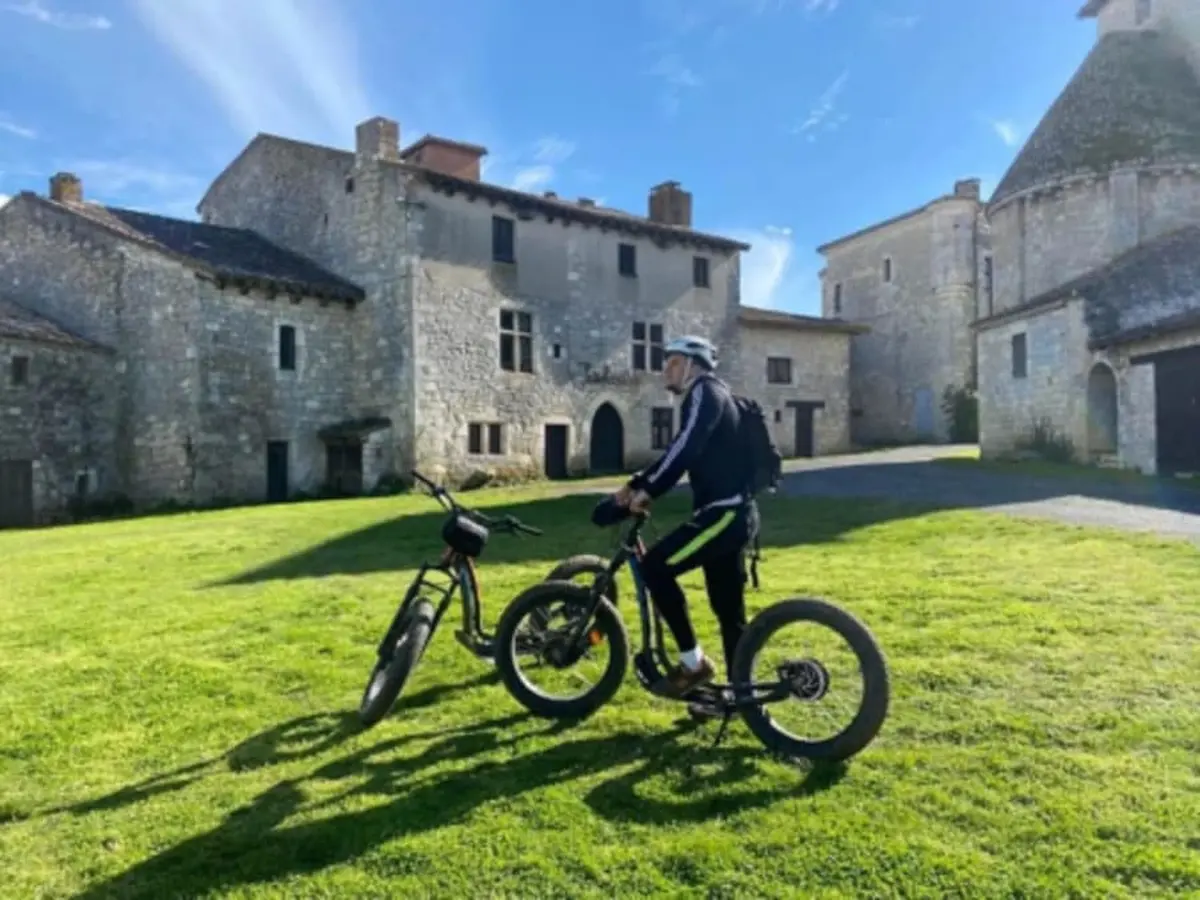 Visite guid&eacute;e 24km en trottinette &eacute;lectrique &agrave; Castelculier (47)