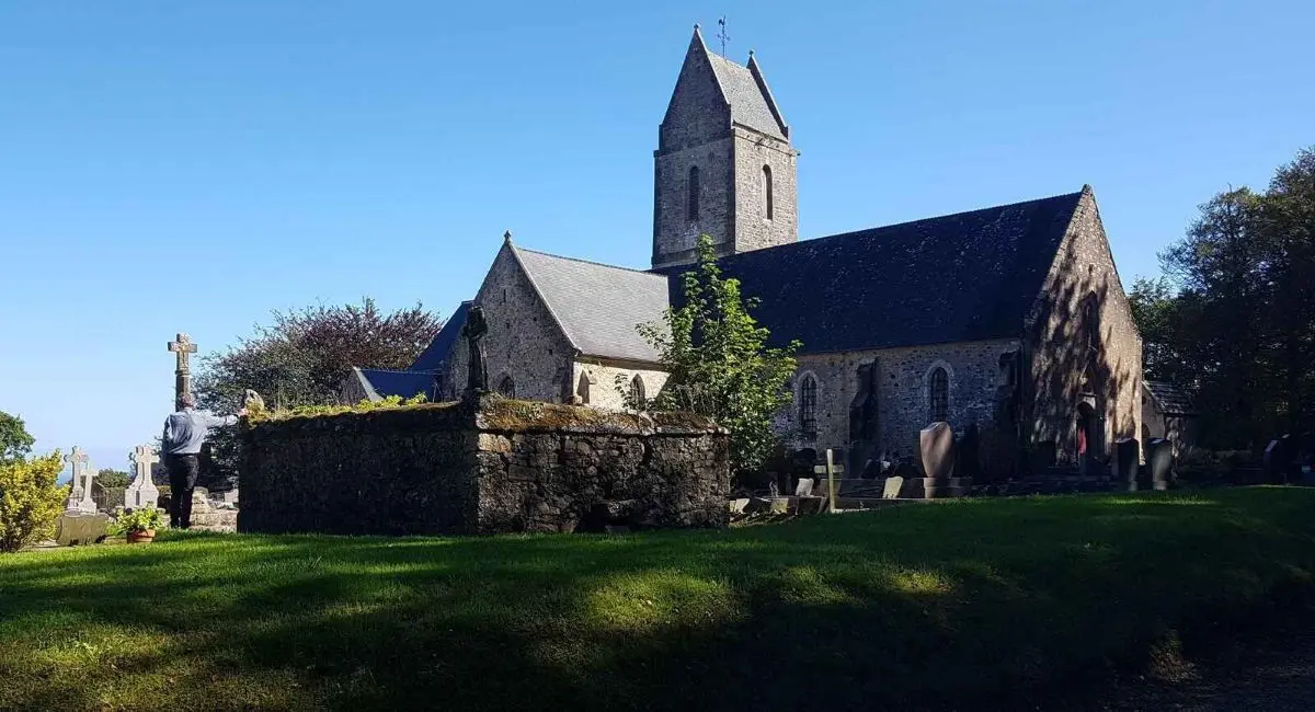 Visite guidée : A l’ombre des clochers : Montaigu-la-Brisette et le manoir de La Bellevillerie
