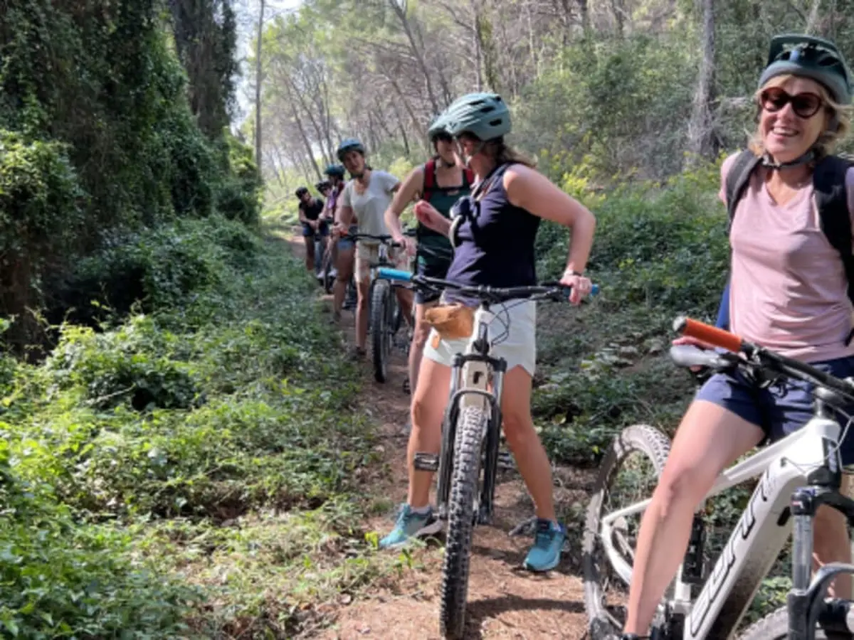 Visite guidée à vélo dans Les Sommets du Garlaban (13)