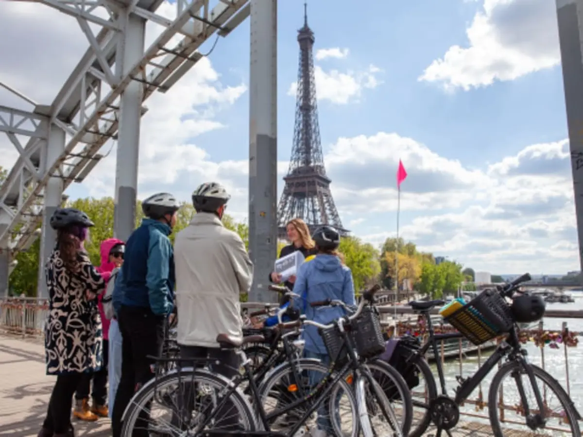 Visite guidée à vélo Paris en Seine