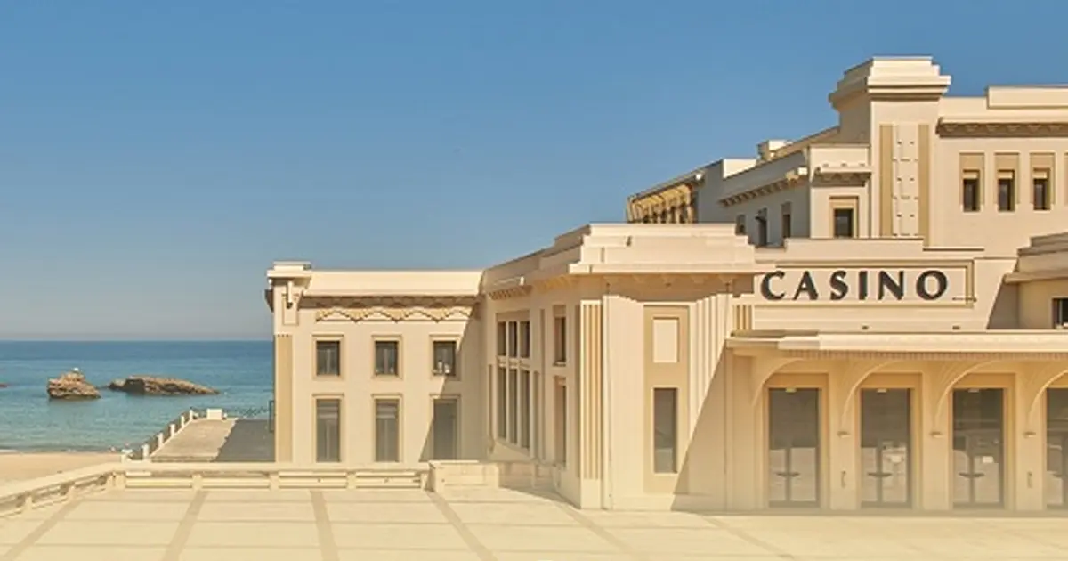 Visite guidée : Biarritz, la festive – Les Années Folles et l&rsquo;Art Déco, Visites  – Office de Tourisme