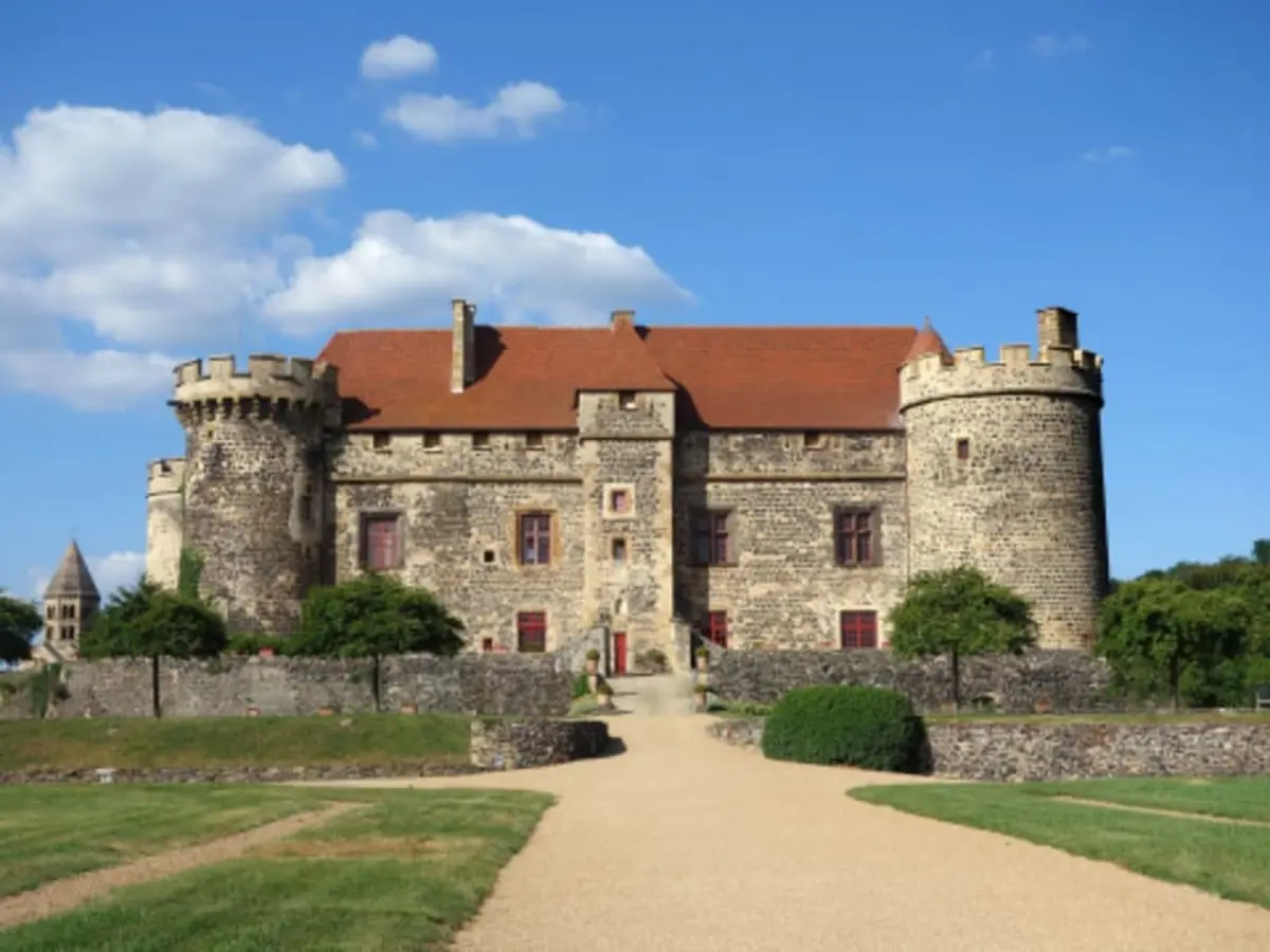 Visite guid&eacute;e Ch&acirc;teau de Saint-Saturnin et de ses jardins (63)