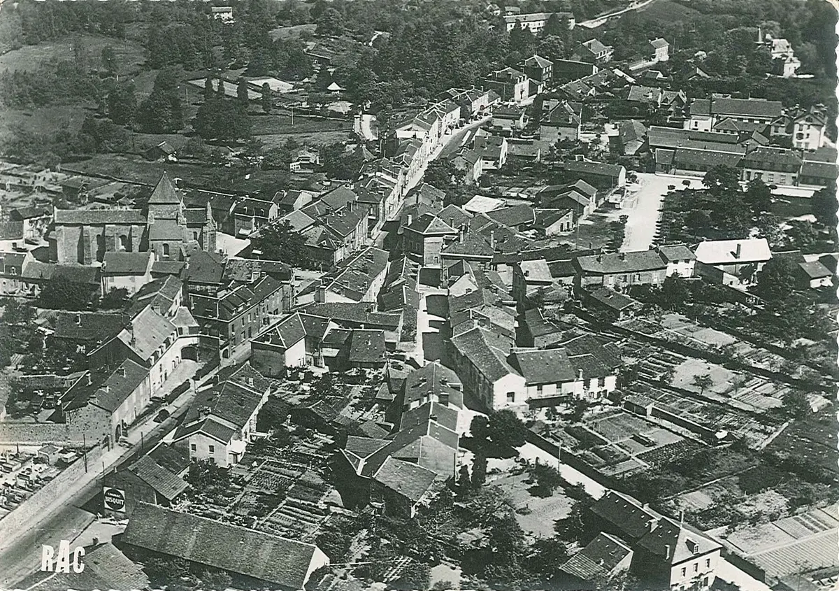 Visite guidée - Comment se structure un village-rue sur une route royale