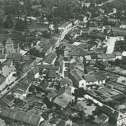 Visite guidée - Comment se structure un village-rue sur une route royale