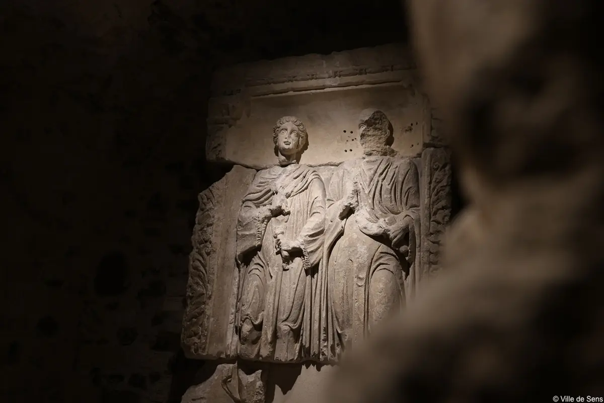Visite guidée :  Croyances et rites funéraires à Agedincum 