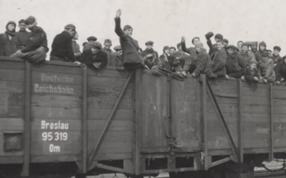 Visite guidée de l’exposition temporaire La fin de la Shoah. Survivre, témoigner, juger