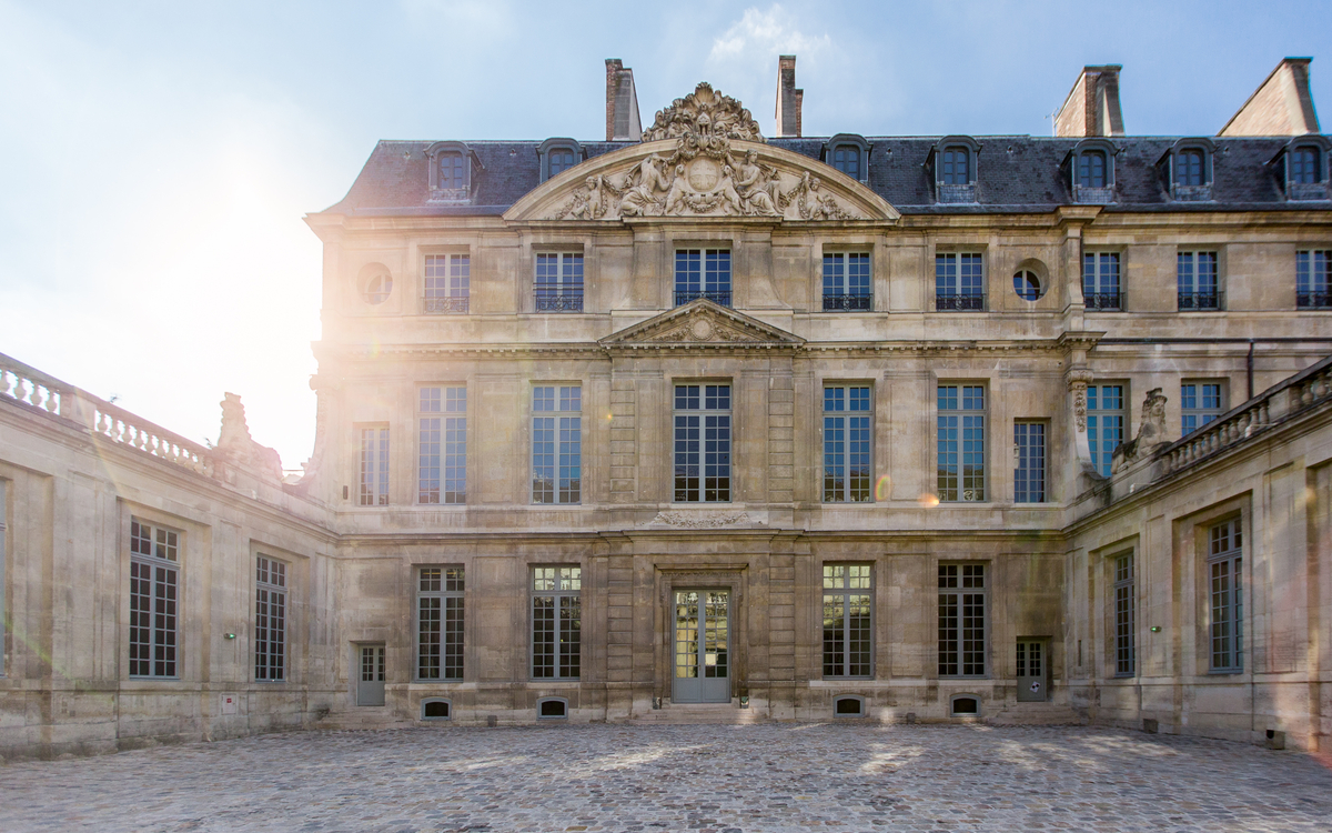 Hôtel Salé