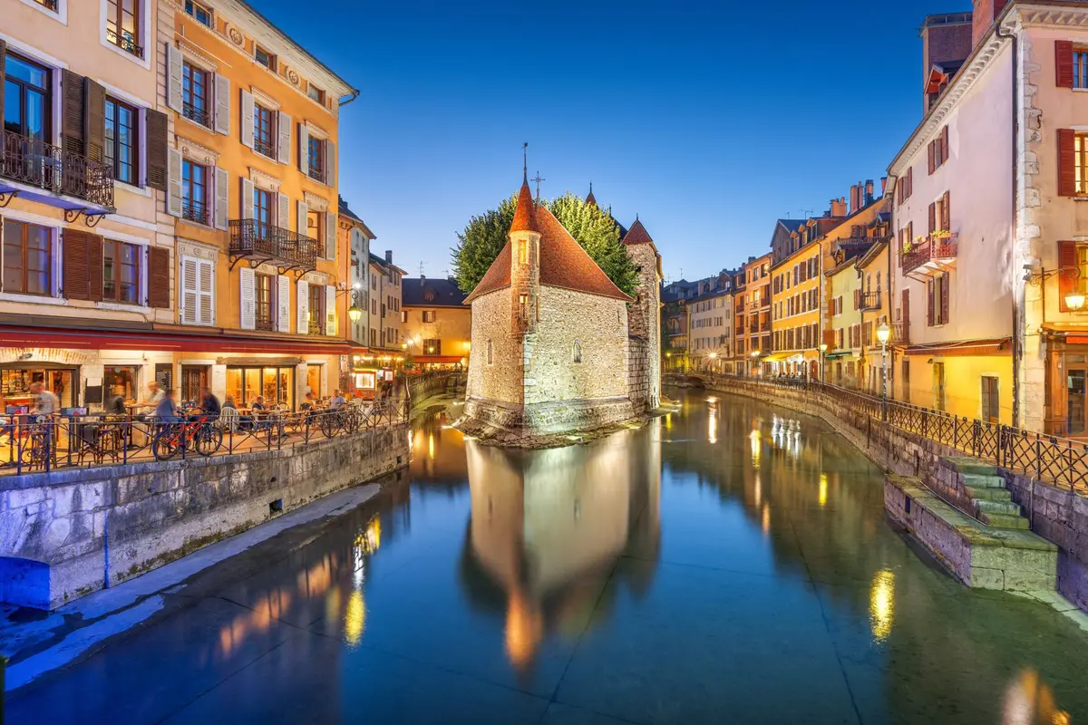 Visite guid&eacute;e de la vieille ville et croisi&egrave;re &agrave; Annecy (74)
