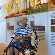 Visite guidée des travaux de broderie de Simone Ribadoux