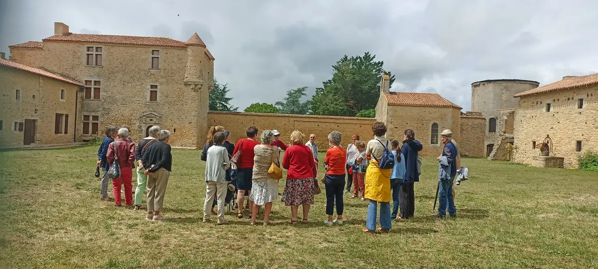 Visite guidée du Logis de Barroux, dans le cadre des Mercredis de l'été, en Airvaudais-Val du Thouet