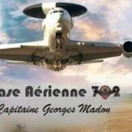 Visite guidée du musée de tradition de la base aérienne d'Avord