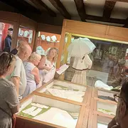 Visite guidée en anglais - traditions et artisanat d'hier