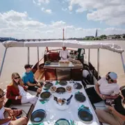Visite guidée & brunch privé sur un bateau à Bordeaux (33)