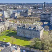 Visite guidée - Hôtels particuliers : Autour du Champ de Juillet