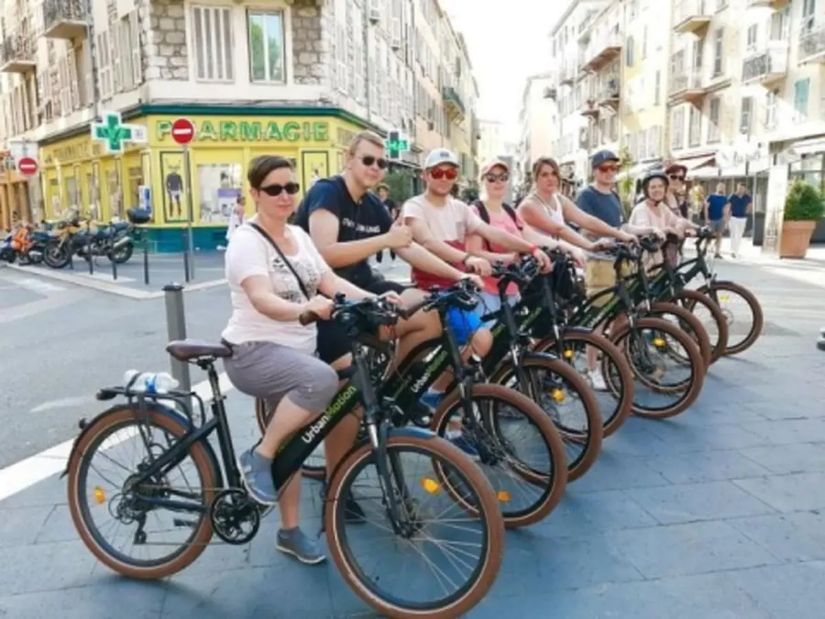 Visite guidée incontournable de Nice à vélo électrique (06)