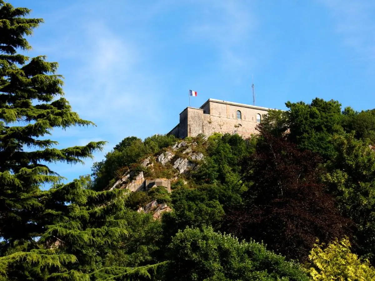 Visite guidée : La montagne du Roule, gardienne de Cherbourg