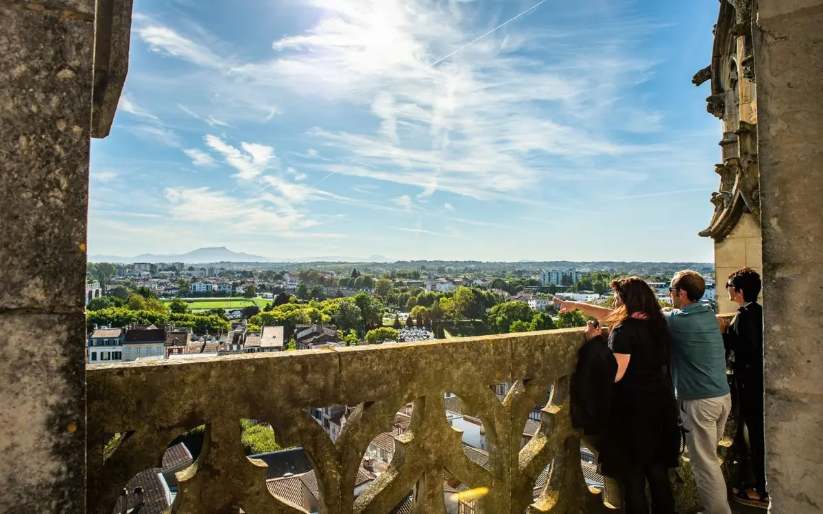 Visite guidée : la tour sud de la cathédrale