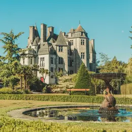 Visite guidée : Le château des Ravalet