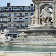 Visite guidée privative de la Presqu'île de Lyon (69)