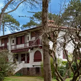 Visite guidée - Secrètes villas du golf, décors et jardins