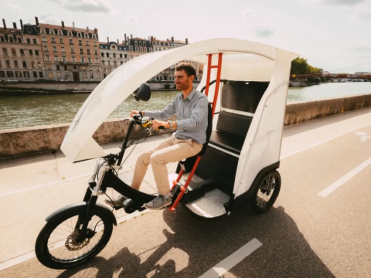 Visite insolite du centre ville en triporteur à Lyon (69)