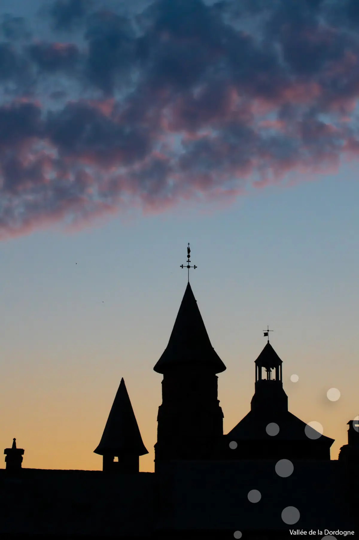Visite nocturne de Collonges la Rouge et du château de Vassinhac