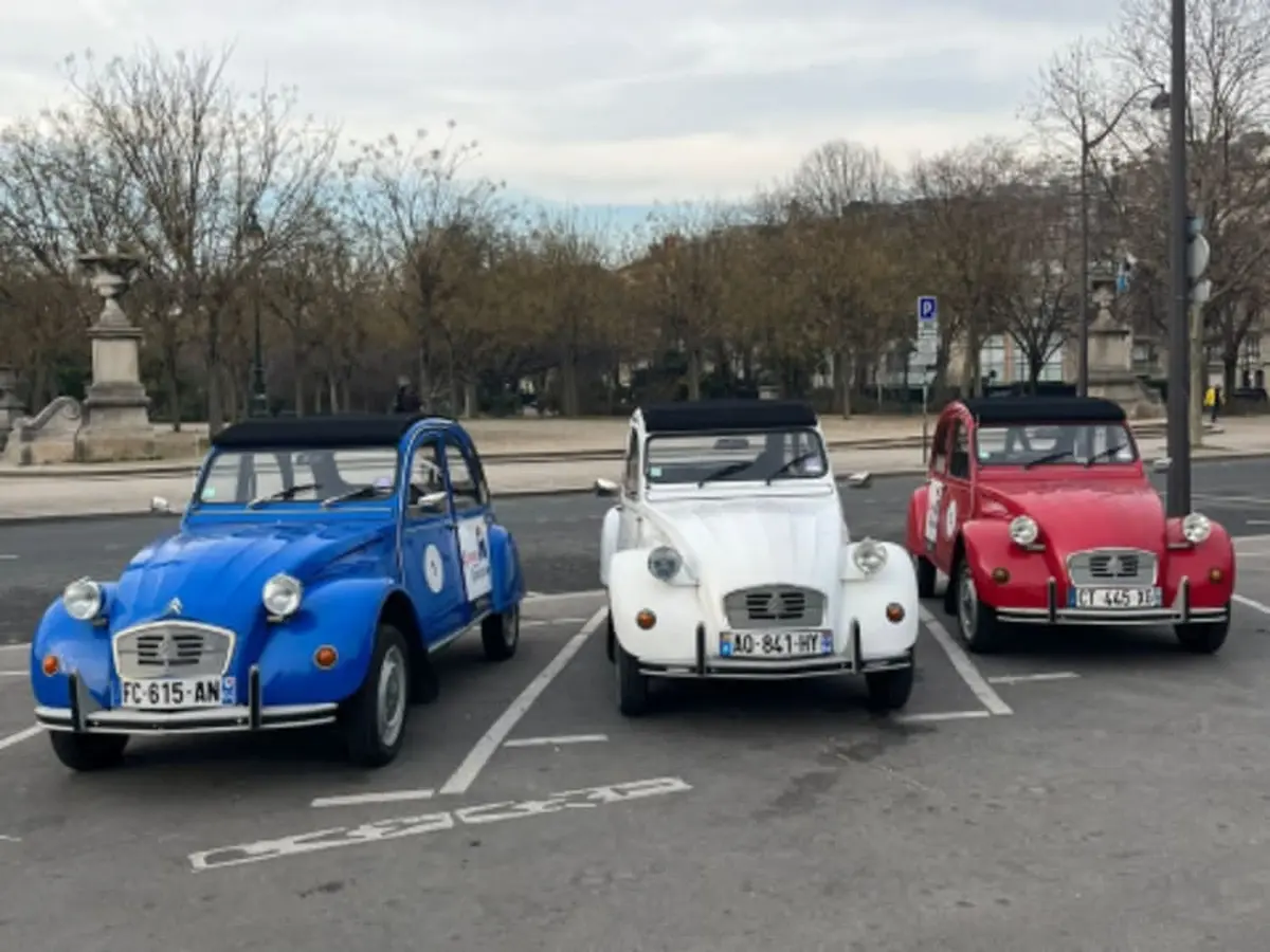 Visite Paris Éternel en 2CV