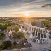 Visite royale à Cléry-Saint-André