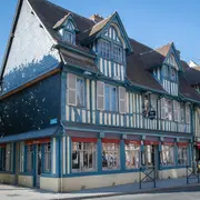 Visite sur la reconstruction de Pont-l'Évêque
