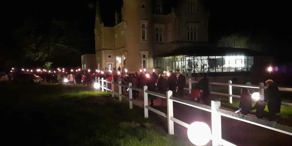 Visite théâtralisée aux flambeaux à Chancelade