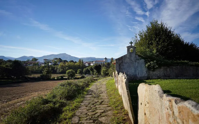 Visite un village hors du temps
