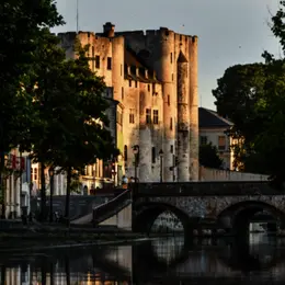 Visites commentées et exposition - L'été au Donjon de Niort