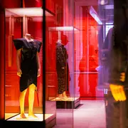 Visites commentées Infiniment bleu en LSF