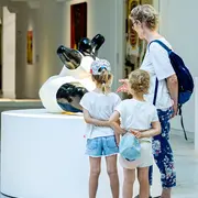 Visites en famille au Musée d'Art Contemporain [mac]