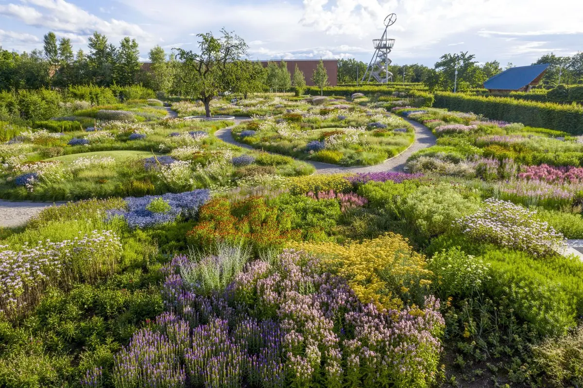 L'Oudolf Garten, devant la VitraHaus