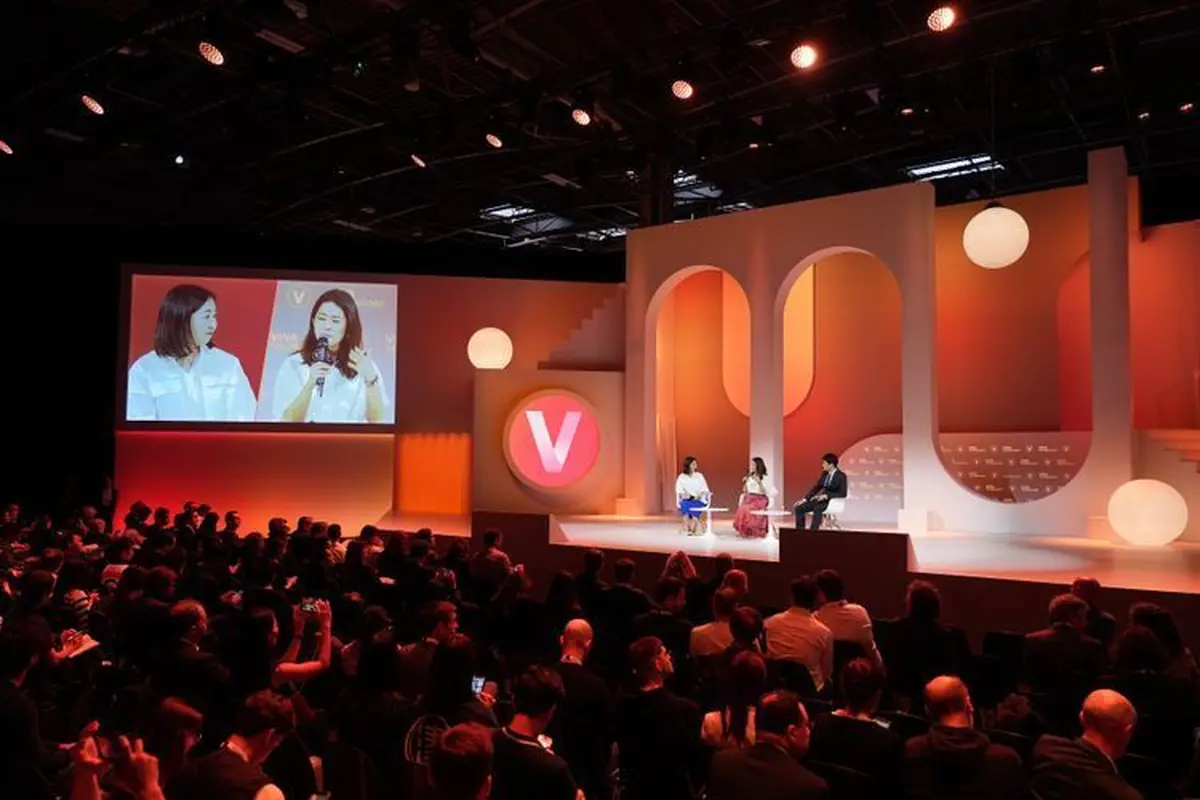 Startups et professionnels de la tech du monde entier se rencontrent à Paris lors du salon VivaTech