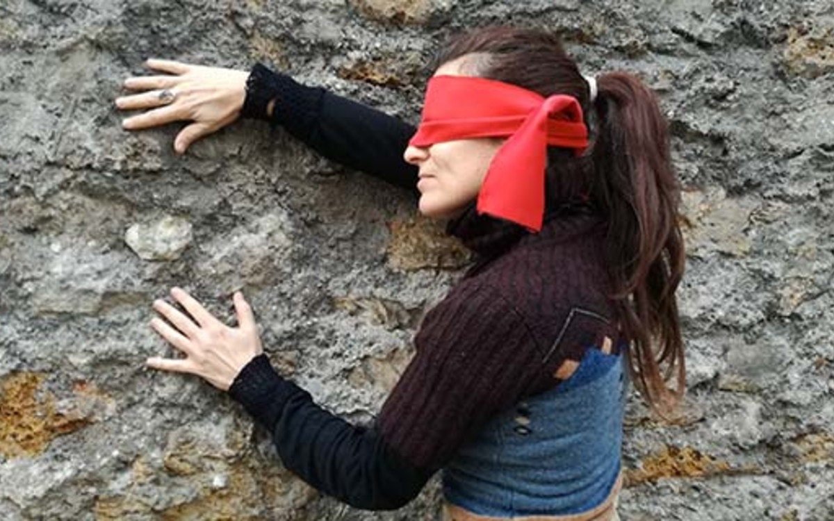 Vivre une expérience inédite les yeux bandés !