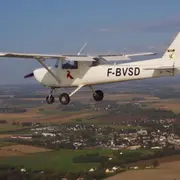 Vol d'initiation en avion à Toussus-le-Noble (78)