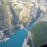 Vol en hélicoptère au-dessus des Gorges du Verdon (04)