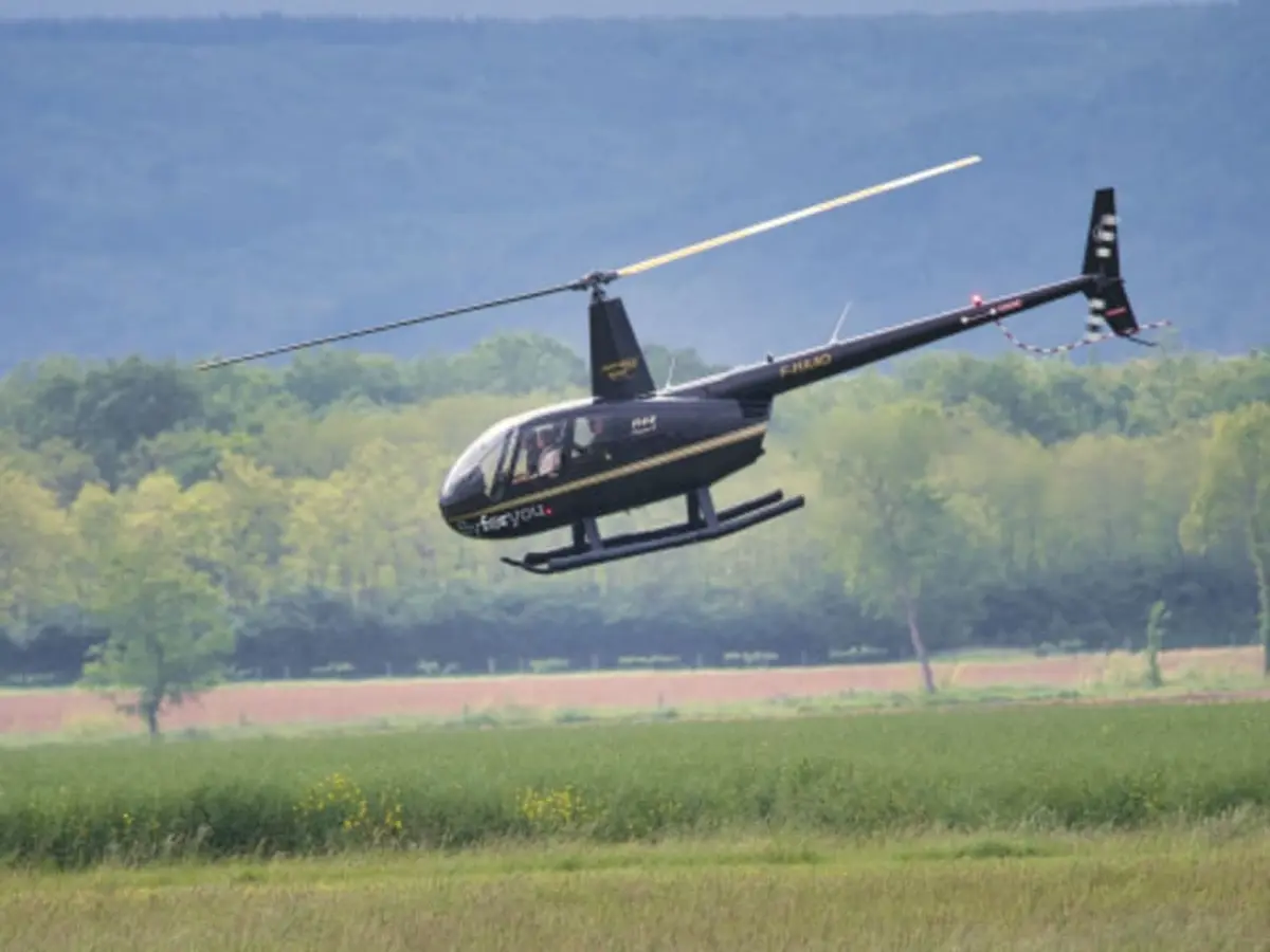 Vol en hélicoptère autour de Nîmes (30)