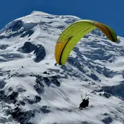 Vol en parapente depuis le Plan de l'Aiguille (74)