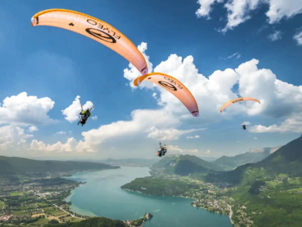 Vol Prestige en parapente au-dessus du lac d'Annecy (74)